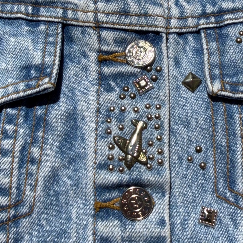Vintage 90s Dakota Blue Studded Acid Wash Cropped Denim Jacket Women's Medium - Picture 5 of 5